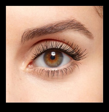 عجائب مضادة للماء: تحدي الدموع والرطوبة باستخدام الماسكارا التي تدوم طويلاً