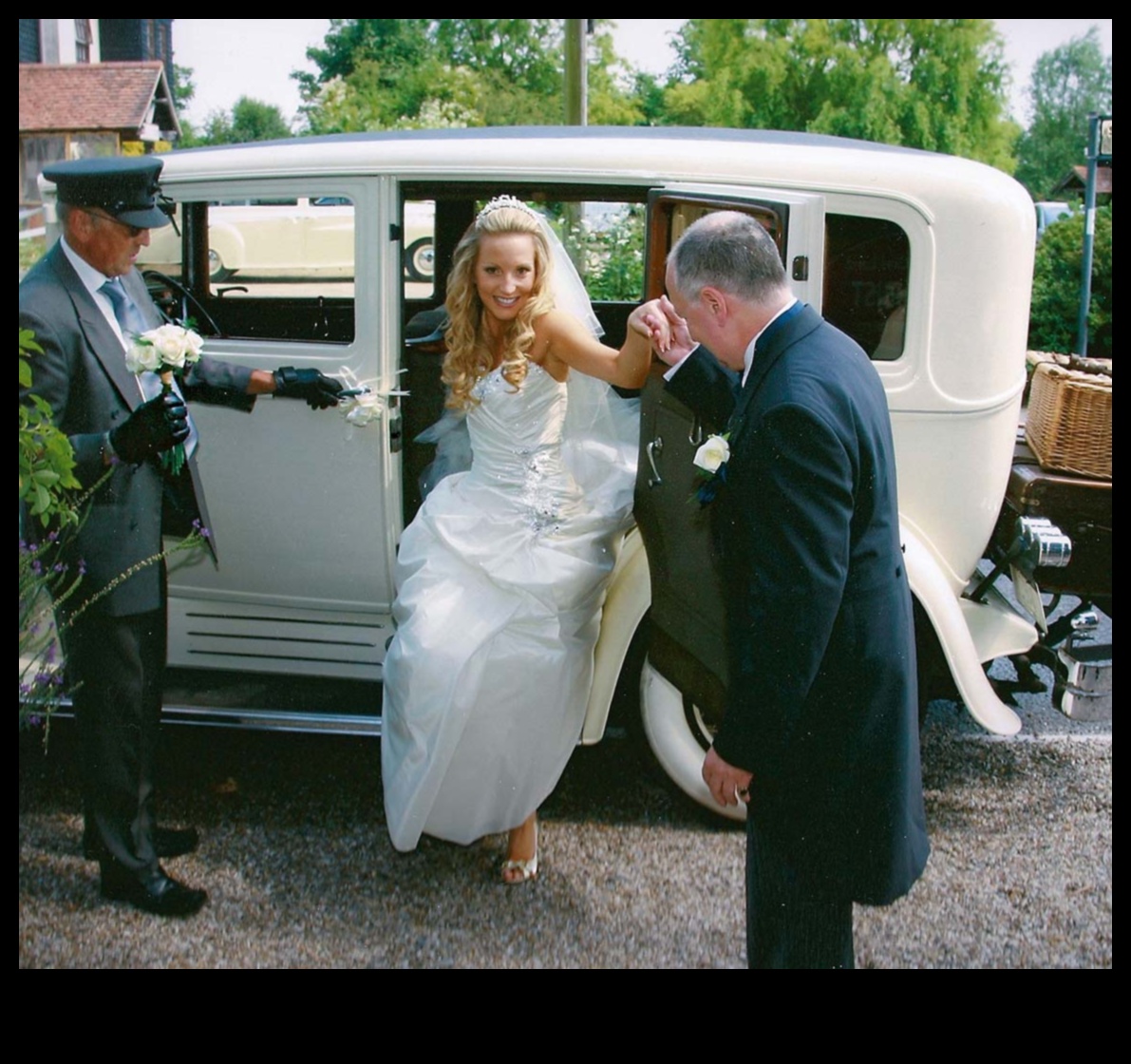 انزلاق رشيق: أحذية زفاف لذكريات لا تُنسى