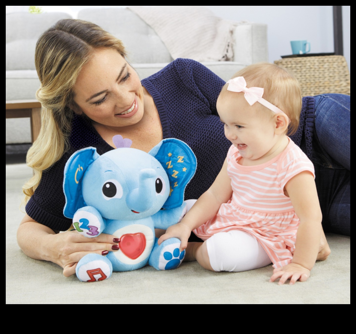 انتصارات صغيرة: الاحتفال بالإنجازات مع ألعاب الطفل الأولى